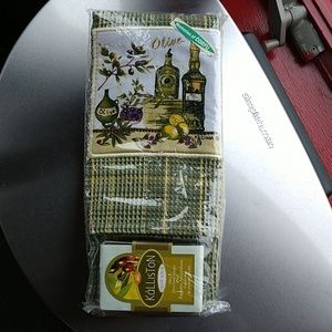 Dish towel and Kalliston olive scrub